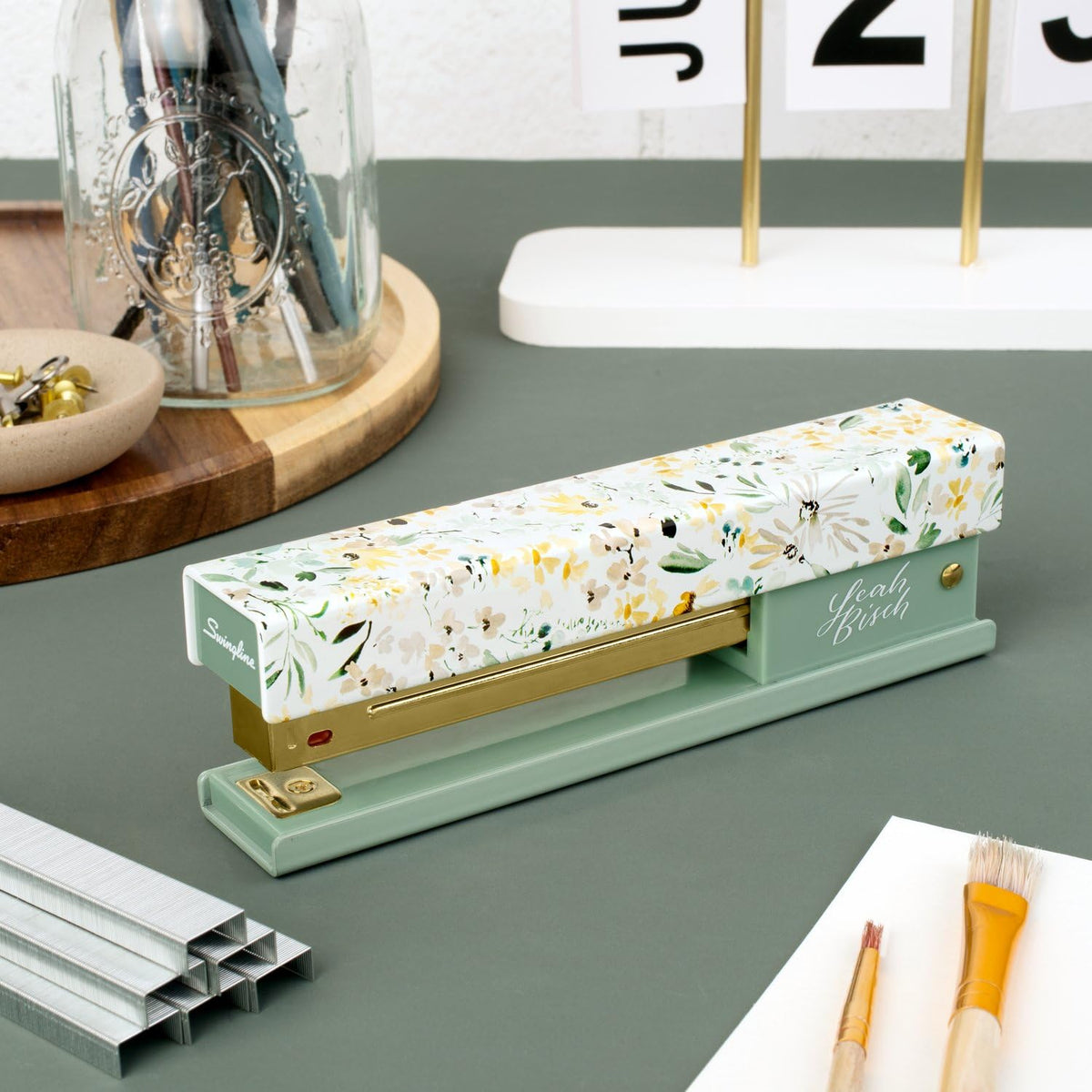Swingline Grapadora de Leah Bisch, 20 hojas, tira completa, flores silvestres (S700034)