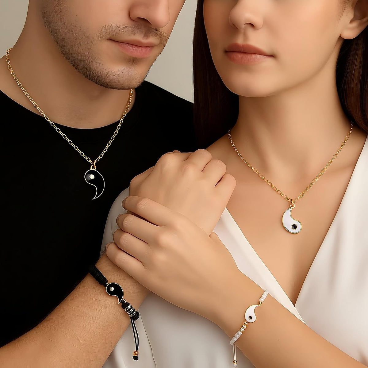 XYPHIELLE Collares para Parejas - Dijes Yin Yang que Crean el Tai Chi al Unirse, Juego de Aleación Dorada con Brazalete Tejido, Regalo para Mitades Complementarias (Aniversario, San Valentín)