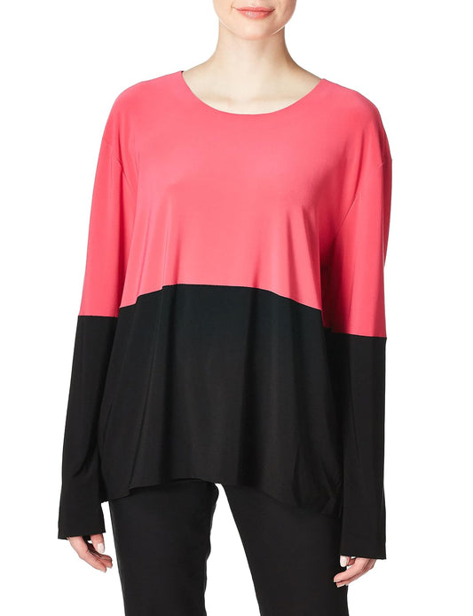 Norma Kamali Spliced Short Boyfriend Long Sleeve Crew Top Camiseta Mujer