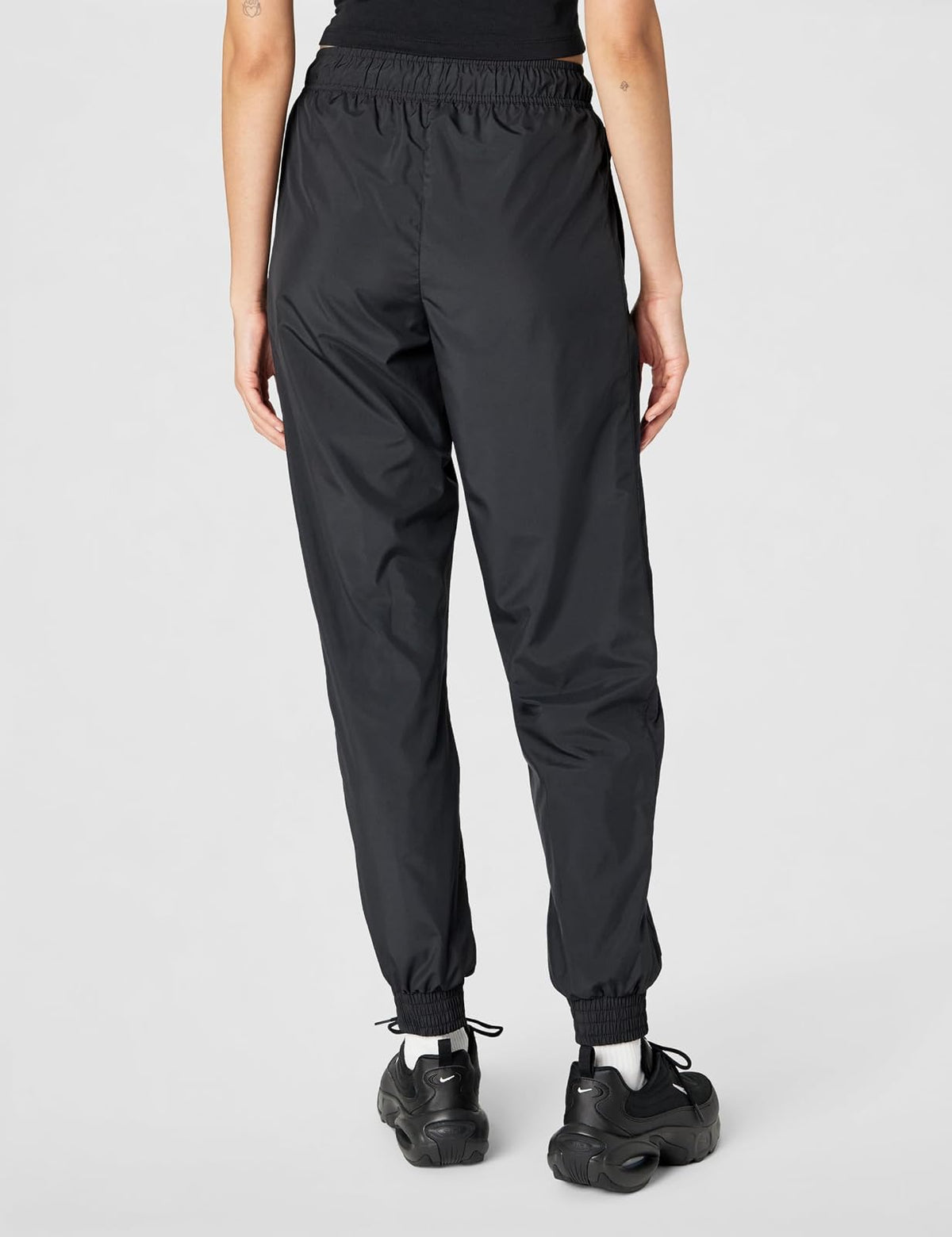 Nike Sportswear Classic Wovens Oversize-Jogger mit Mittelhohem Bund und UV-Schutz für Damen Jogger de Gran tamaño Mujer