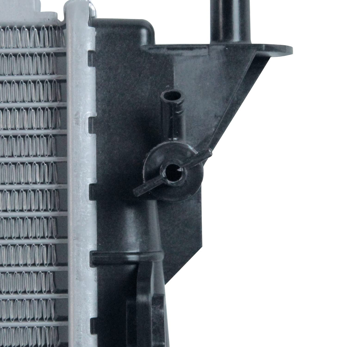 Radiador TYC 2157 Compatible con Ford Crown Victoria 1998-2002 | Sustituye a F8VZ 8005 BA 670 9394 431393 CU2157 8012157 221-9029 FO3010106. Reemplazo de grado OE.
