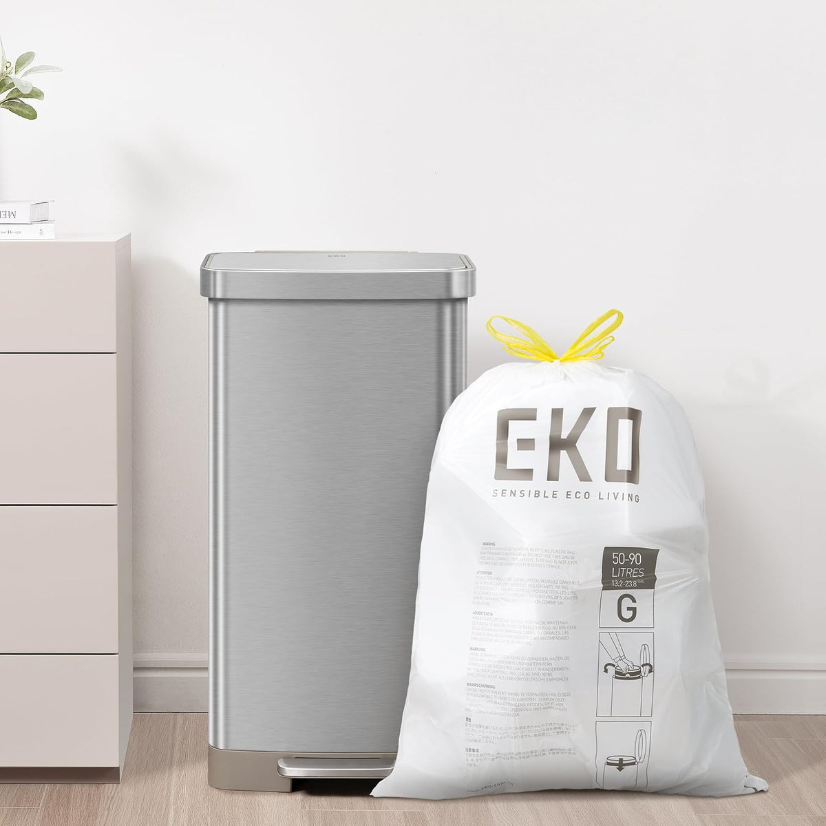 EKO - Bolsas de basura de 21 galones, 50-90 litros, 60 unidades con cordón, bolsas de basura extra fuertes, aroma a lavanda con control continuo de olor, rollo de fácil dispensación para cocina y uso