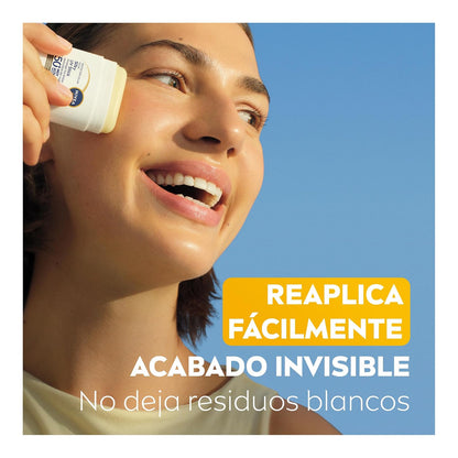 Silky UV Stick NIVEA SUN Protector Solar Facial en Barra FPS50+ Acabado invisible 15g