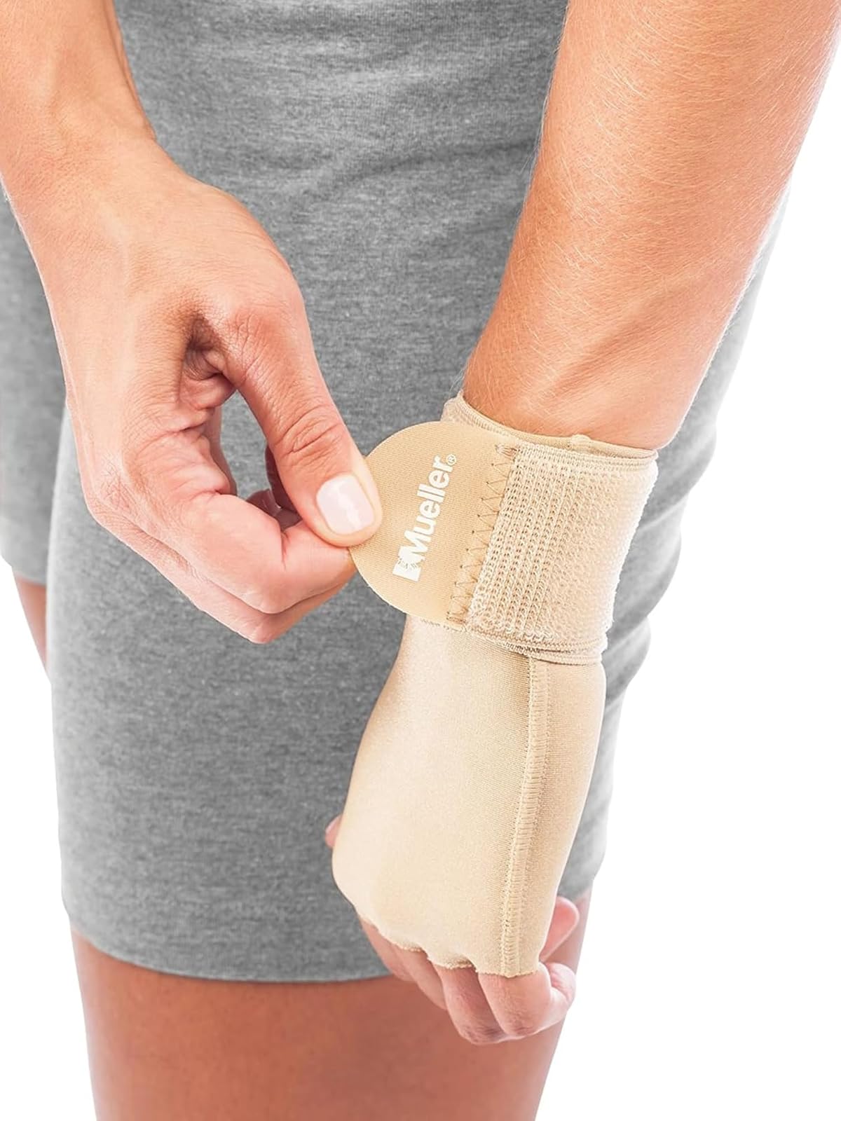 MUELLER - Guantes de compresión de medicina deportiva para hombres y mujeres, soporte para aliviar el dolor de manos y muñecas, ideal para túnel carpiano, artritis, se adapta a derecha o izquierda