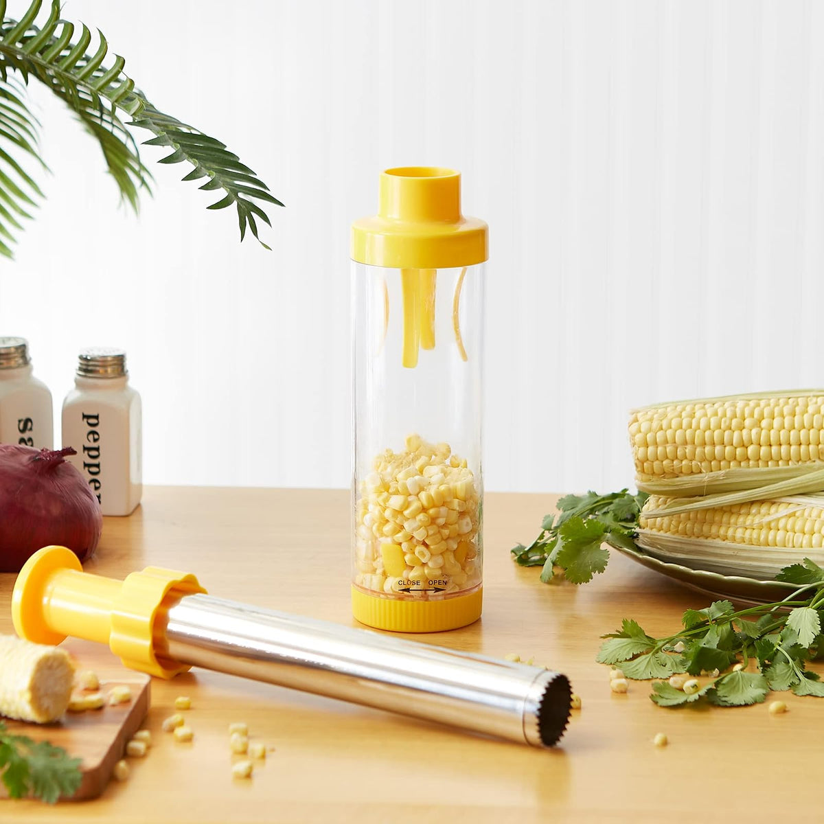 Acero inoxidable RSVP., pelador de maíz, Amarillo, all parts are dishwasher safe, 1