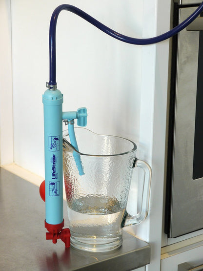 LifeStraw Family 1.0 Purificador de agua portátil alimentado por gravedad para preparación de emergencia y camping