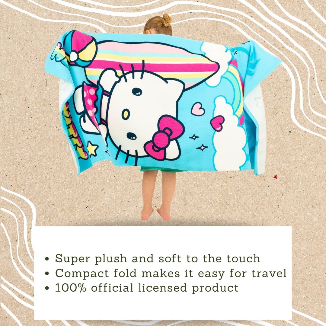 Franco Sanrio Hello Kitty - Toalla de Baño 100% Reciclada, Súper Suave y Ligera, Hecha de Botellas de Plástico Reciclado, 60 x 30 Pulgadas (Producto Oficial de Sanrio)