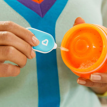 Munchkin® Details™ - Juego de 4 cepillos de Limpieza para Botellas y Vasos con Llavero