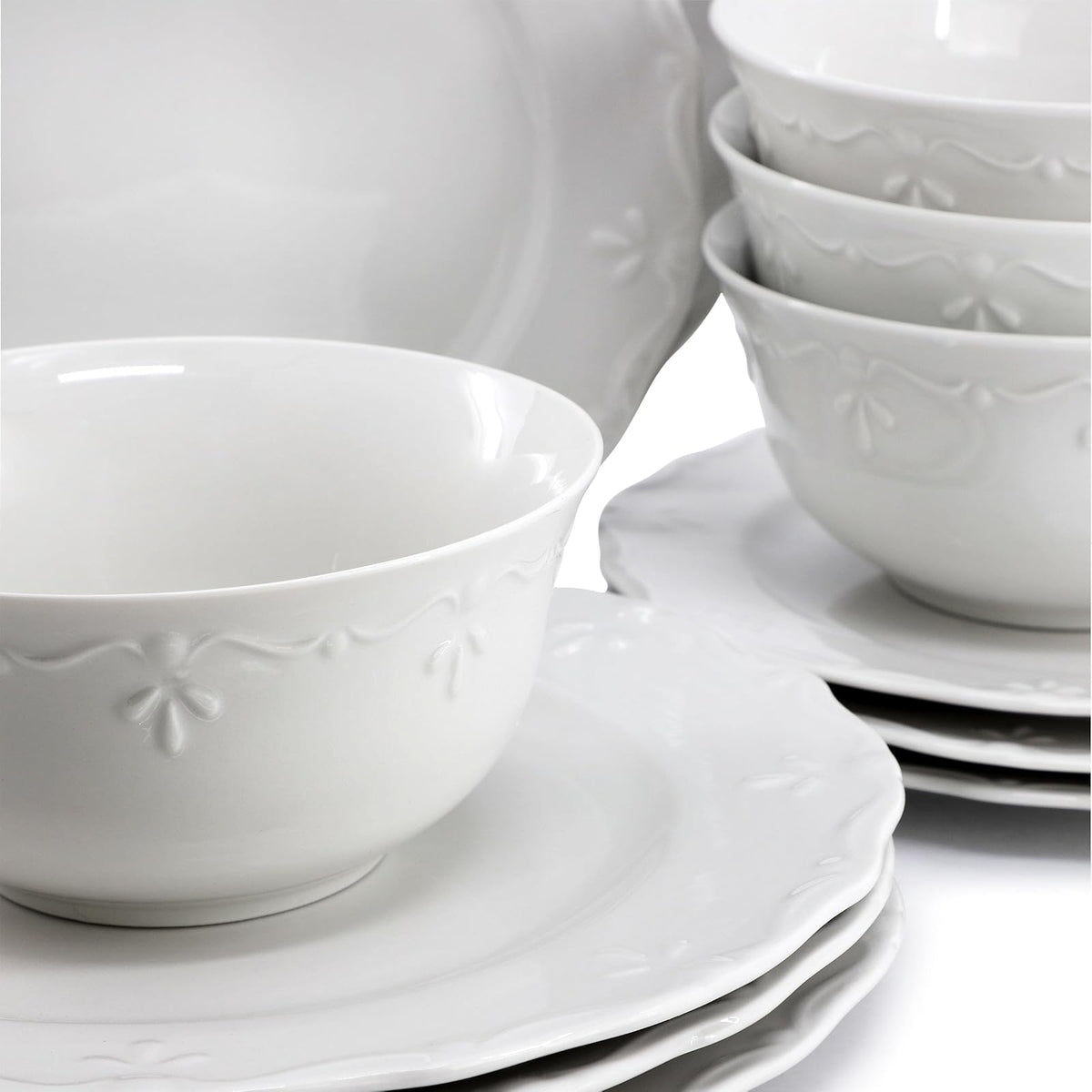 Elama Henryi Juego De Vajilla De Porcelana Blanca 18 Piezas | Con detalles de borde en relieve, reforzado