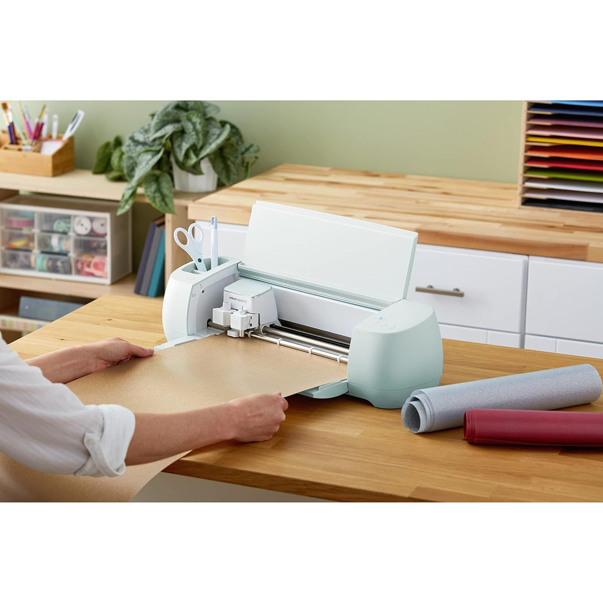 Cricut Smart Iron On for Maker & Explore Machines, color plateado de 9 pies (13 x 108 pulgadas), vinilo de transferencia de calor sin mate, cortes largos de hasta 12 pies, rollo de 9 pies (13 x 108