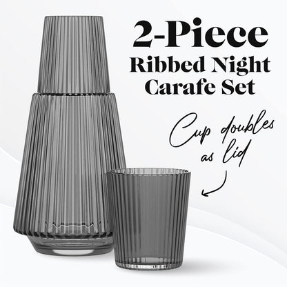 American Atelier - Jarra de agua de noche clásico con vaso, jarra acanalada de 42 onzas y vaso a juego, doble como tapa para habitación de invitados, oficina o regalo, 4.5 x 9.2 pulgadas (gris)