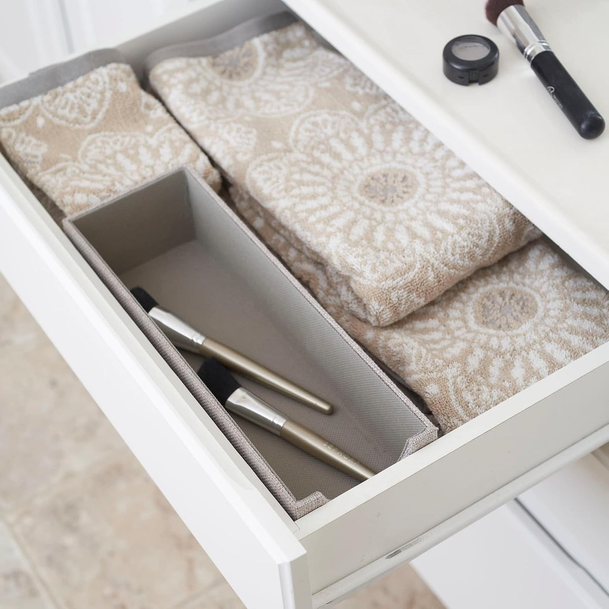 Household Essentials, Bandeja organizadora Estrecha Gris, Paquete de 2