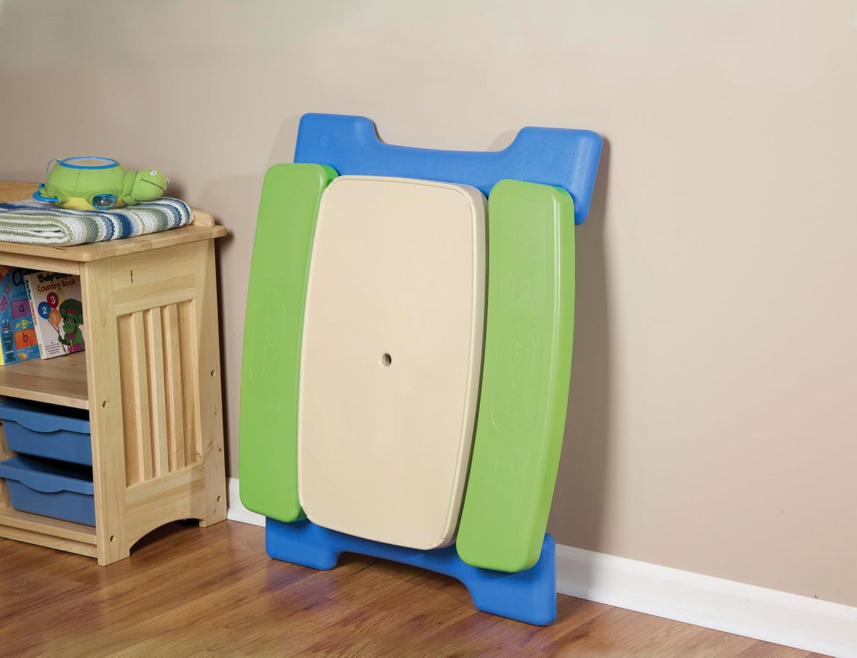 Little Tikes Easy Store Junior Play Table, Verde