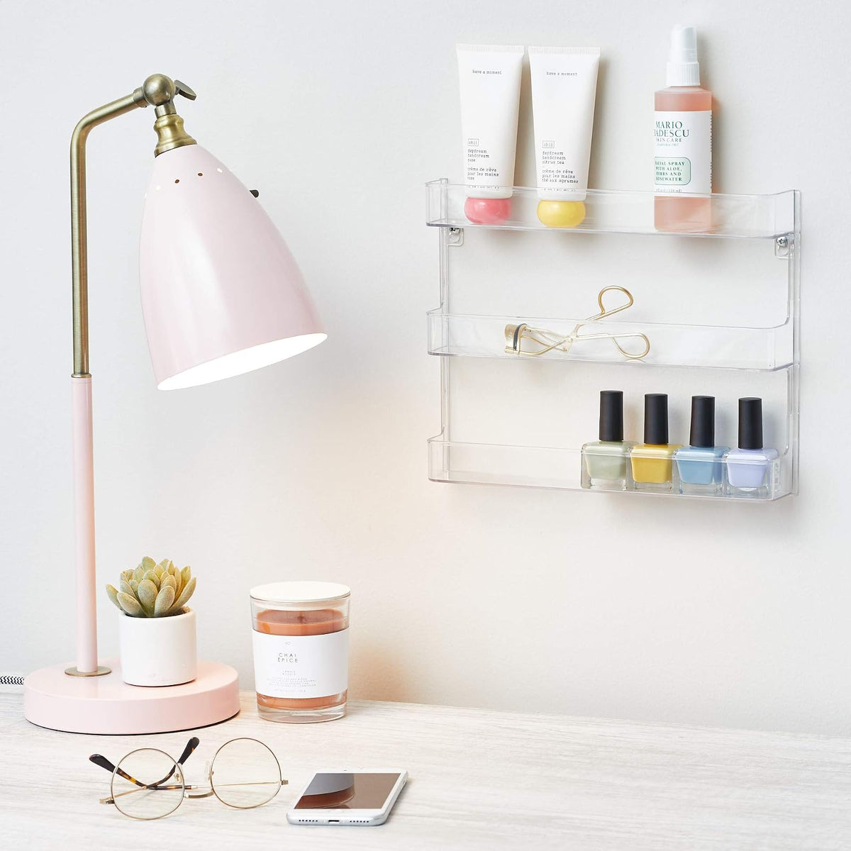 InterDesign - Estante de almacenamiento de esmalte de uñas Clarity 41400 para montaje en pared con estantes para baño, tocador y armario, transparente