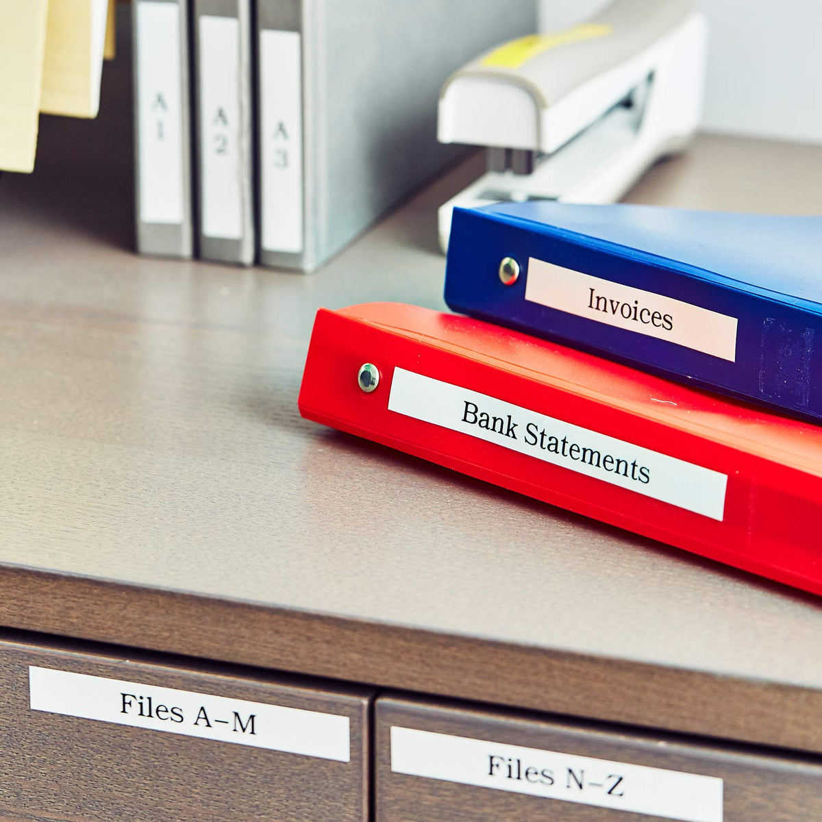 Brother P-touch TZEM231S TZEM231S - TZE-M231S - Cinta decorativa de color negro y blanco mate - ~½" de ancho x 13.1 pies de largo para usar con cinta de adorno P-touch y impresora de cinta, TZE-M231S