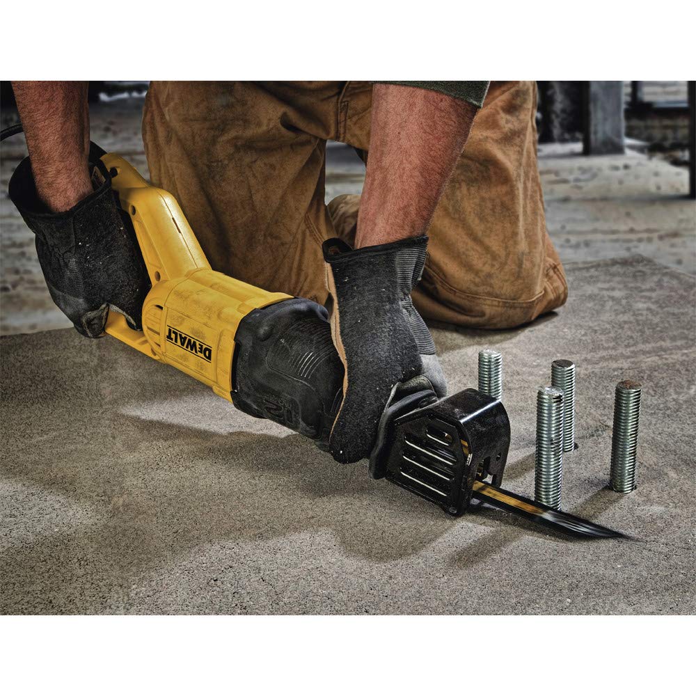 DEWALT Sierra alternativa, 12 amperios, 2.900 RPM, abrazadera de hoja de 4 posiciones, gatillo de velocidad variable, con cable (DWE305), grande
