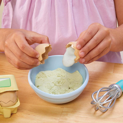 Little Tikes, Creative Chefs Bluey Kit de Pastel Pavlova, Juguetes de Cocina, Incluye Arena Make-It! Mix, +3 Años
