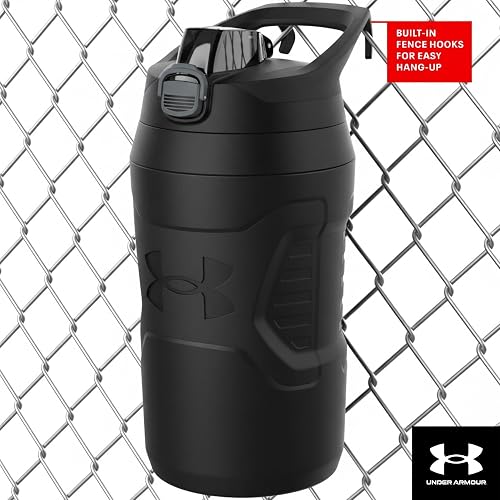 Under Armour - Botellas de agua aisladas de 32 onzas, jarra de agua deportiva con asa, gancho de cerca, resistente a fugas para béisbol, fútbol y más, botellas de agua de 32 onzas, botella de agua