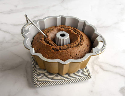 Nordic Ware Bundt - Termómetro reutilizable para tartas, color plateado