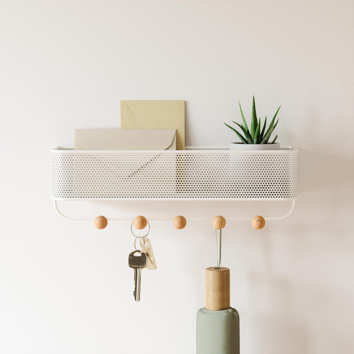 Organizador de entrada Umbra Estique, ideal para guardar llaves, pequeños accesorios, correo, carteras y más. Color blanco,Tamaño chico