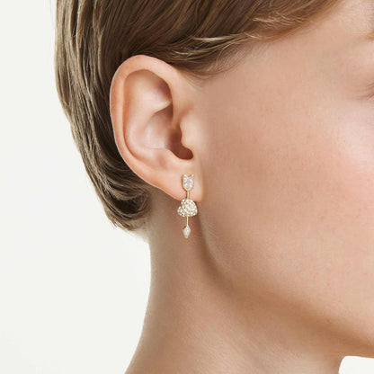 Swarovski Idyllia - Pendientes de gota con forma de corazón con flecha, color blanco