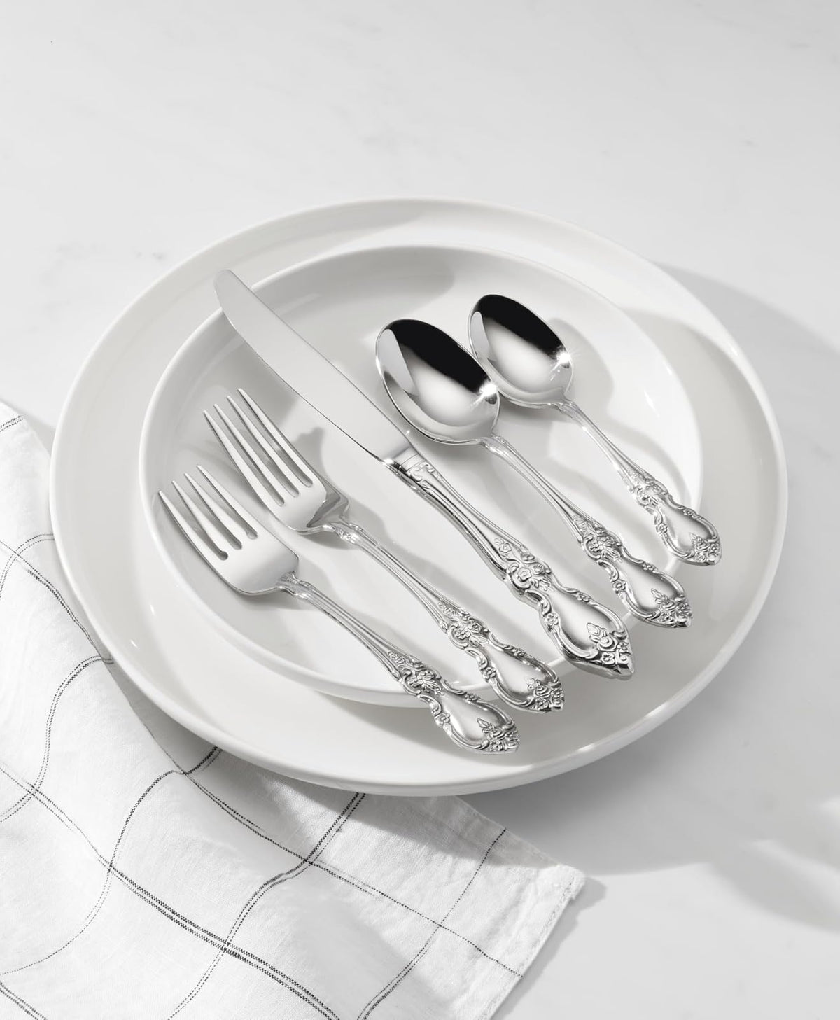 Oneida Louisiana Fine - Tenedores de cena (4 unidades, acero inoxidable 18/10)