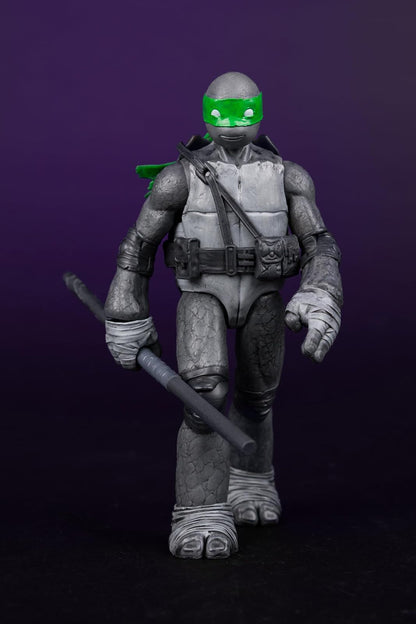 Mcfarlane Figure with Comic: TMNT Tortugas Ninja - Donatello Black White & Green Variant 5 Pulgadas