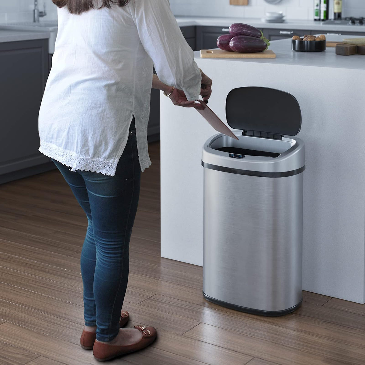 SensorCan - cubeta de basura de cocina con sensor automático de 13 galones sin batería con adaptador de corriente, cubeta de basura de acero inoxidable de forma ovalada con enchufe de CA