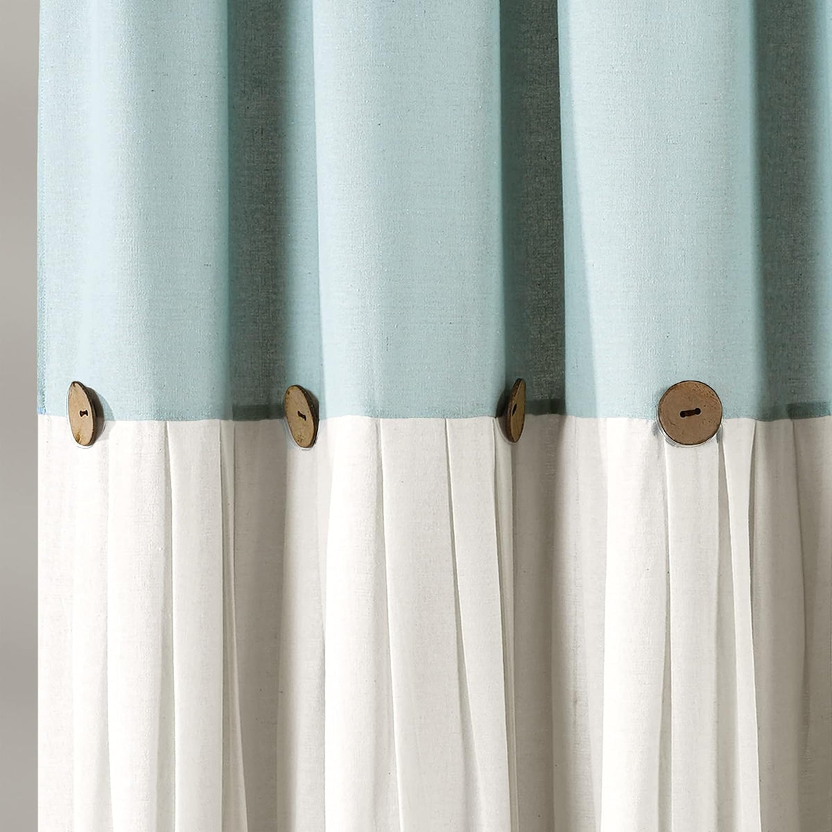 Lush Decor - Cortina de Ducha de Lino con Botones, 72 Pulgadas de Ancho x 72 Pulgadas de Largo, Azul y Blanco Roto, Tela de Cortina de Ducha Azul, Cortina de baño, decoración de baño de Granja