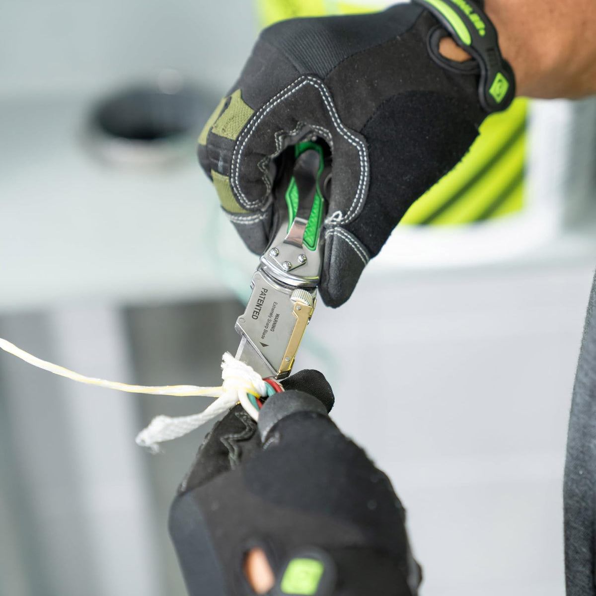 GREENLEE - Navaja Plegable, Mango de Acero Inoxidable, Función de Bloqueo, Herramientas Manuales, Uso Profesional