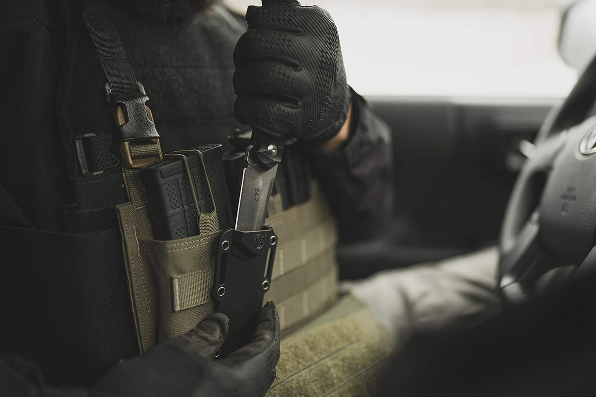Smith & Wesson Cuchillo de Hoja Fija de Espiga Completa de 24/7 de 8.5 Pulgadas con Hoja Tanto de 4 Pulgadas y Mango G10 con Funda rígida para Exteriores, táctica, Supervivencia y EDC, Negro