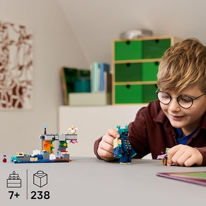 Lego Minecraft El Encuentro con el Guardia Producto Coleccionable Basado en el Videojuego, Juguete de Construcción Creativa, Decoración para Niños y Niñas de 7 Años o Más 21274