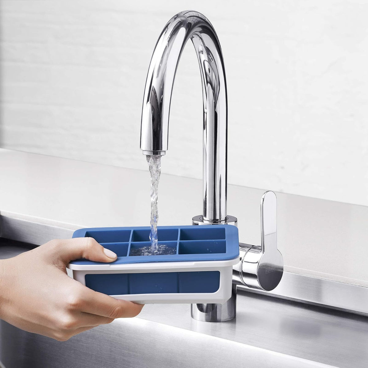 OXO Good Grips – apilables Cubito de hielo de silicona bandeja con tapa – Cubo grande