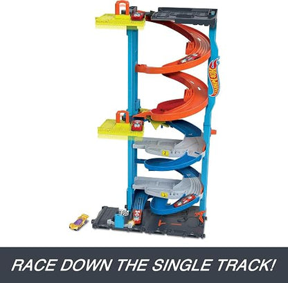 Hot Wheels, Pista de Juguete, Torre de Carreras con Doble Altura con 1 vehículo Incluido, para coleccionistas y niños, Edad 3 Años en Adelante, Mattel
