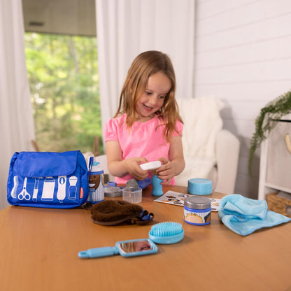 Melissa & Doug - Set de Juego de Barbería - Set de 16 Piezas con Barba, navajas y Productos de Cuidado de Juego, para Juego de Roles Realista y Creativo, para niños a Partir de 3 años