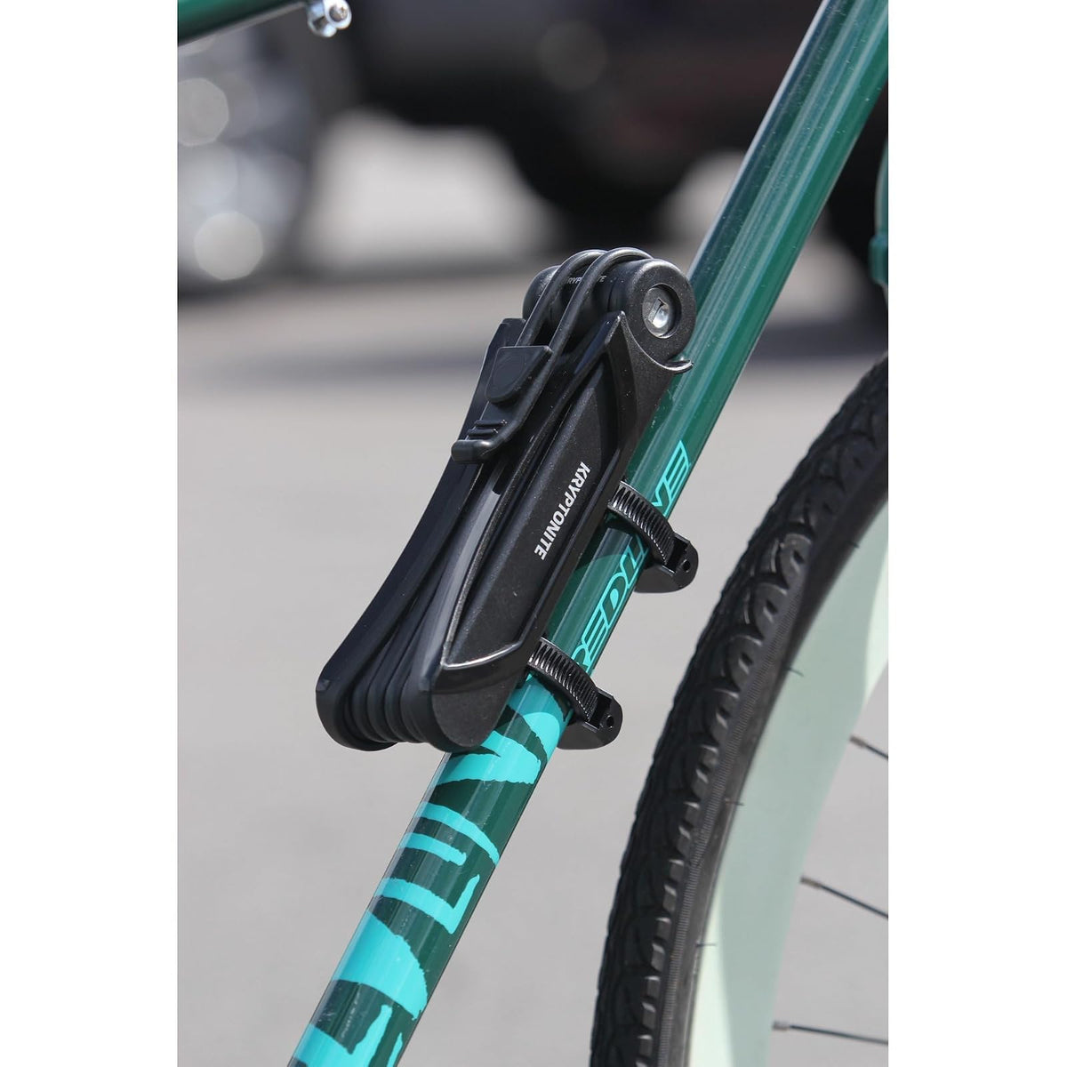 Kryptonite - Candado plegable para bicicleta, compacto, ligero, de alta seguridad, antirrobo, plegable, con 2 llaves y soporte para eléctricas, scooter, de montaña, 88,4 cm