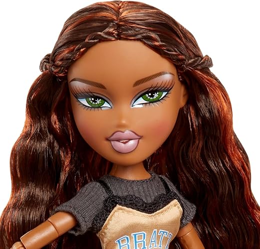Bratz Stylin' Sasha - - Muñeca de Moda con Camiseta Personalizable Que Puedes Usar, Incluye Accesorios, Lindos Juguetes para Niñas