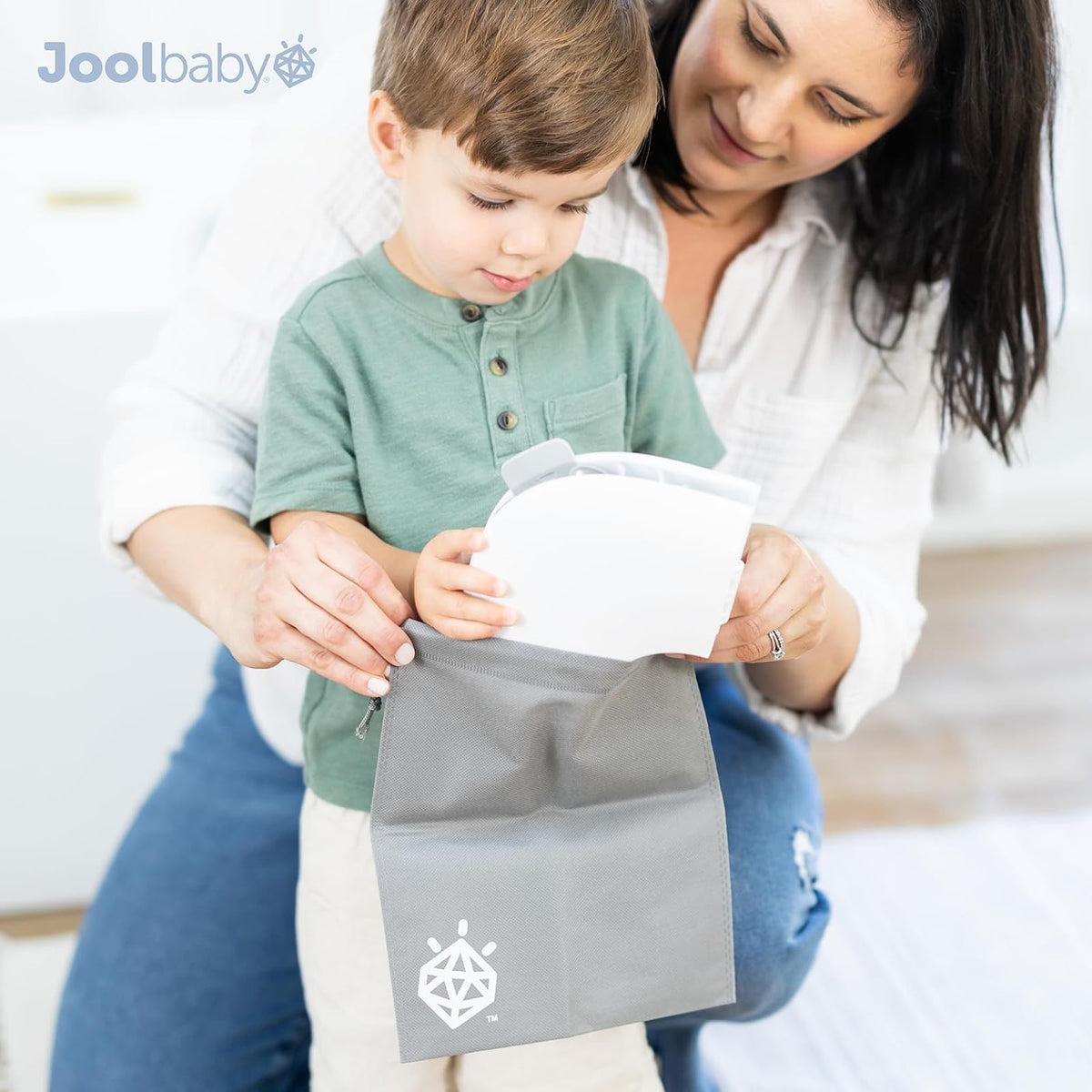 Jool Baby Asiento orinal de viaje plegable para niños, se adapta a inodoros redondos y ovalados, ventosas antideslizantes, incluye bolsa de viaje gratis (Blanco)