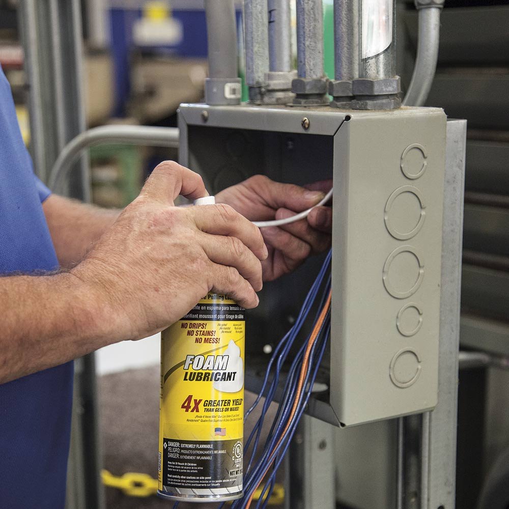 KLEIN TOOLS 51100 | Lubricante En Espuma | 1 Lata | Mayor Deslizamiento