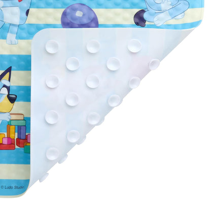 Bluey - Alfombrilla de baño para niños, niños pequeños y bebés, 15.5 x 22 Pulgadas, Antideslizante, Alfombrilla de Tina con ventosas, Lavable a máquina, Acolchada para Proteger, fácil de Limpiar