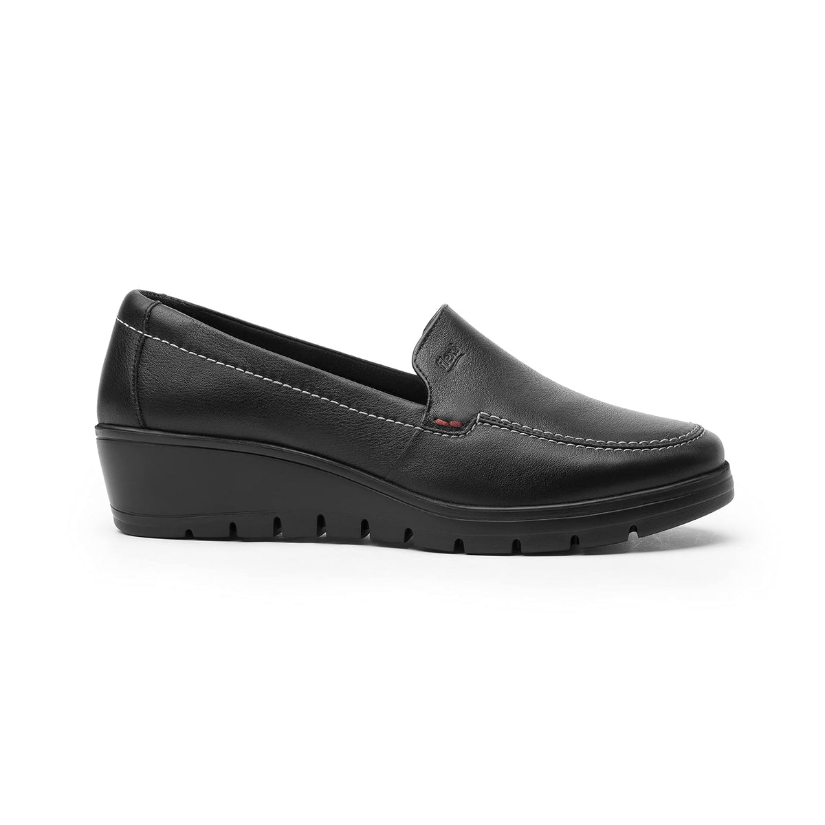 Flexi Mocasin para Mujer con Tacón Corrido de Piel Color Arena, Cómodo y Elegante 104806