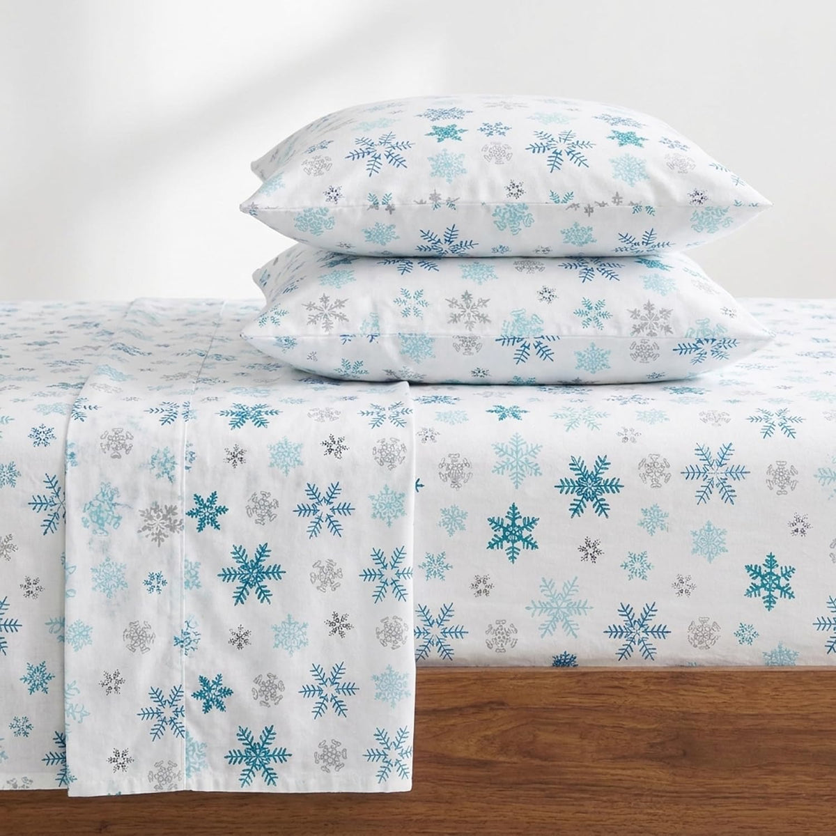 Eddie Bauer – Colección Franela – Juego de sábanas 100% algodón de Primera Calidad, preencogidas y cepilladas para Mayor suavidad, Comodidad y sensación acogedora, Queen, Copo de Nieve lanzado