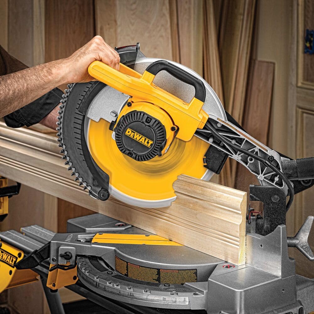 DEWALT Hoja para Sierra Circular 8-1/4", 24 Dientes, DWA03100