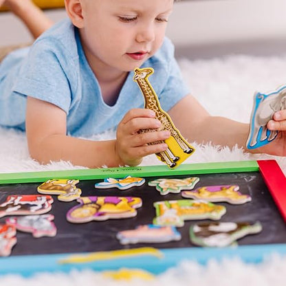 Melissa & Doug Set de 20 Imanes de Animales en Caja, Juguete de Madera, Juguete de Desarrollo - Certificados FSC