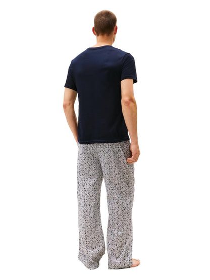 Tommy Hilfiger - Camisetas Interiores para Hombre, Paquete de 3 Camisetas clásicas de algodón con Cuello en V