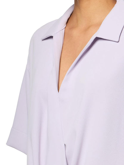 Calvin Klein - Playera Cruzada con Estampado de crepé para Mujer