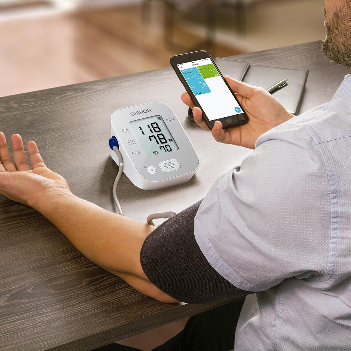 OMRON Baumanómetro automático de brazo 7144T con bluetooth, guía de ajuste de brazalete, compatible con app OMRON connect