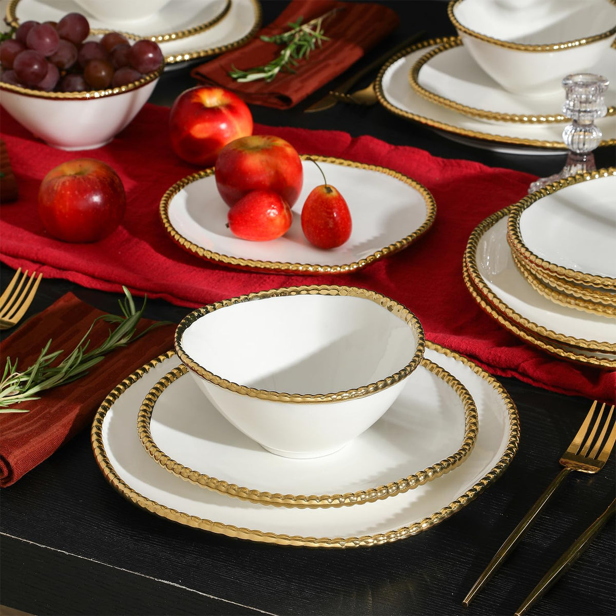 Christian Siriano Akoya - Juego de vajilla de porcelana, 12 piezas, juego de platos para 4, platos y cuencos, blanco y dorado