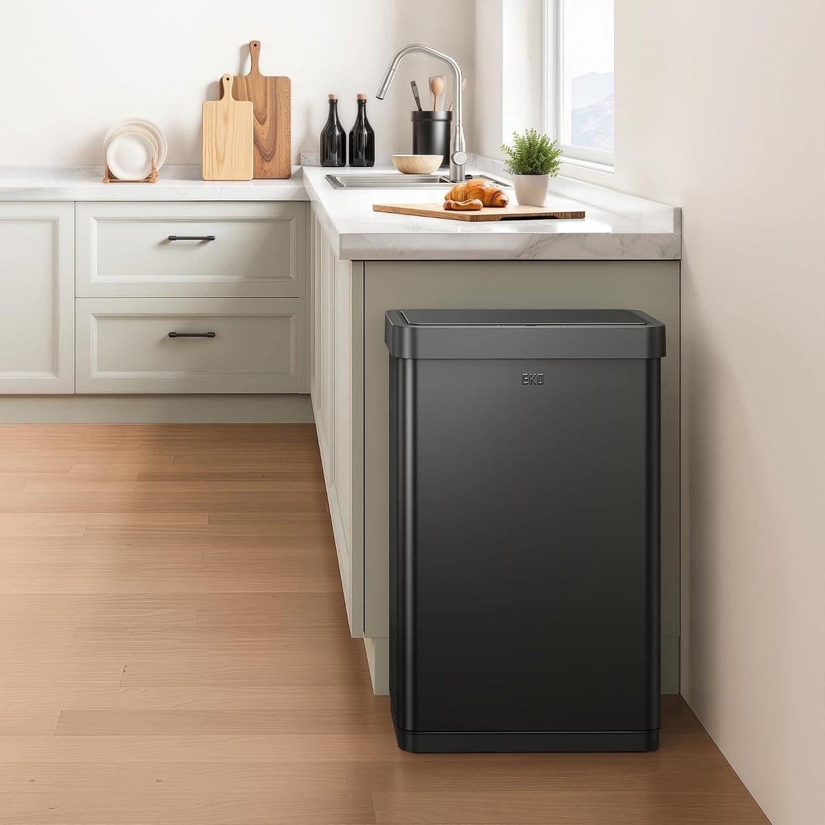 Eko Mirage X 80L Papelera Automática Sensor Acero Inoxidable | Negro mate, sensor de movimiento sin contacto, función apertura 20 minutos, capacidad 25% mayor
