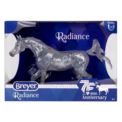 Breyer Horses Freedom Series | Radiance | Edición Limitada del 75 Aniversario | Figura de Caballo | 9 Pulgadas de Largo x 7 Pulgadas de Alto | Modelo #B-FS-10253